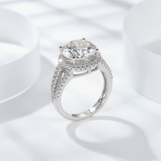 <Calista>Round Halo Moissanite Engagement Ring