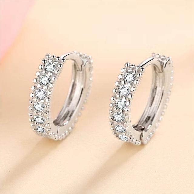 #17 10mm Moissanite Huggie Hoop Earrings – Dainty Beaded Edge