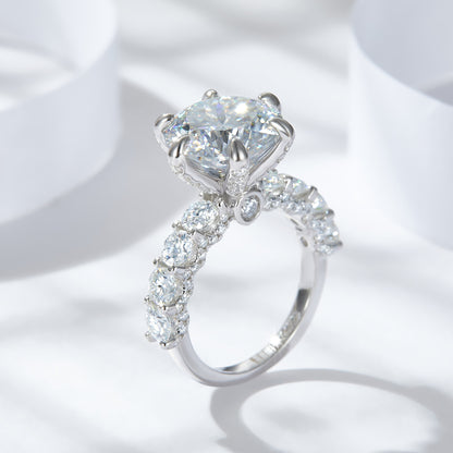 <Royal>Luxury Fireworks Moissanite Ring