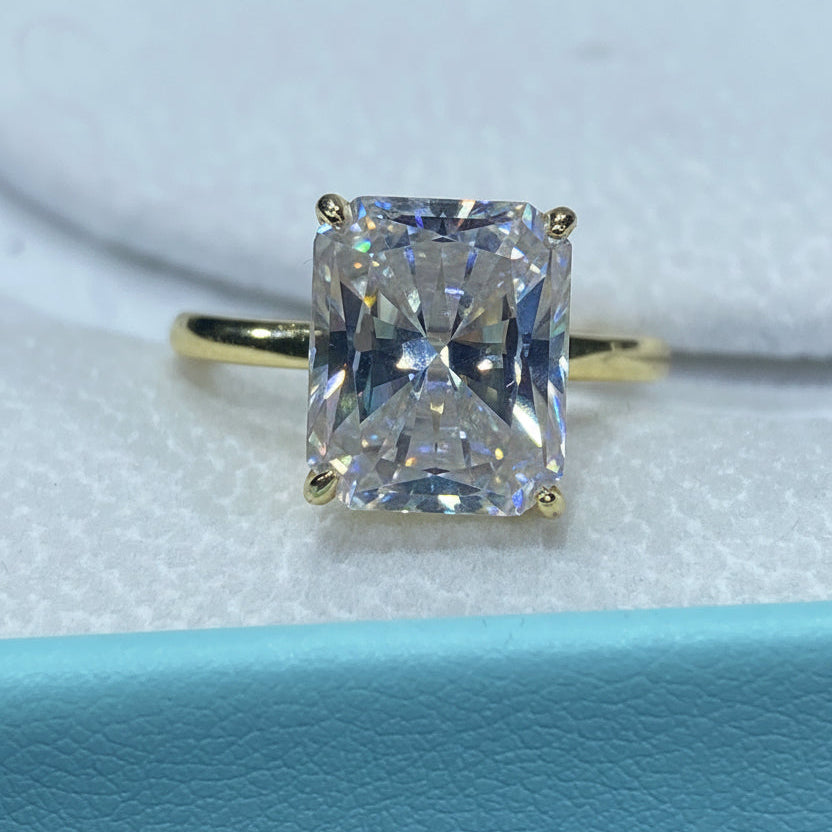 Rectangular Radiant/Emerald Cut Moissanite Ring#84