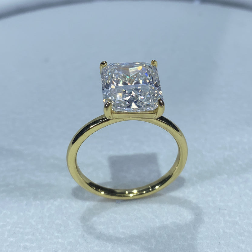 Rectangular Radiant/Emerald Cut Moissanite Ring#84