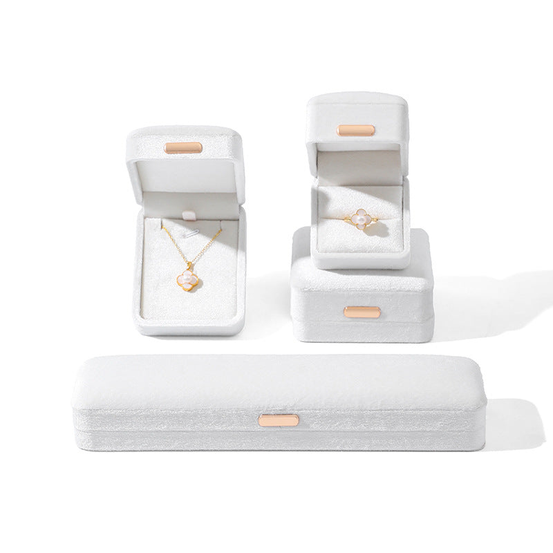 Vannick Italian Velvet Ring & Jewelry Box
