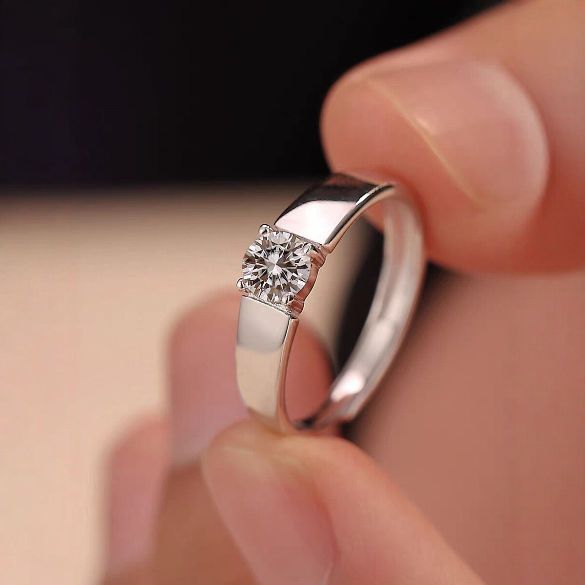 #M4 VNK Men’s Minimalist Moissanite Ring | 1CT Center, Channel-Set in 925 Silver