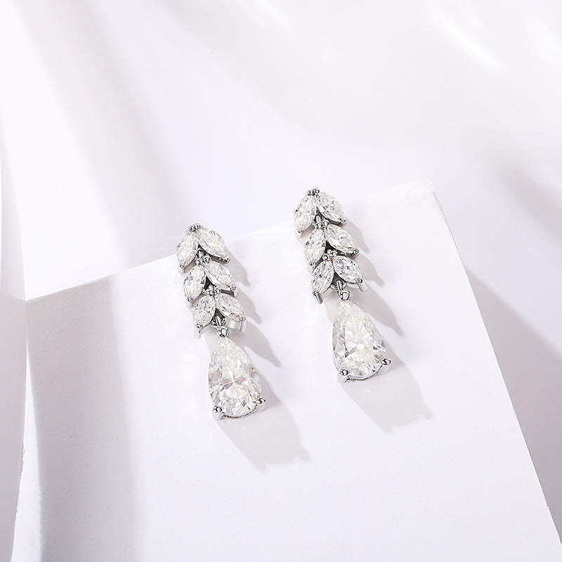 #133 VNK Luxury Linear Leaf & Pear Full Moissanite Earrings | Elegant Drop Design