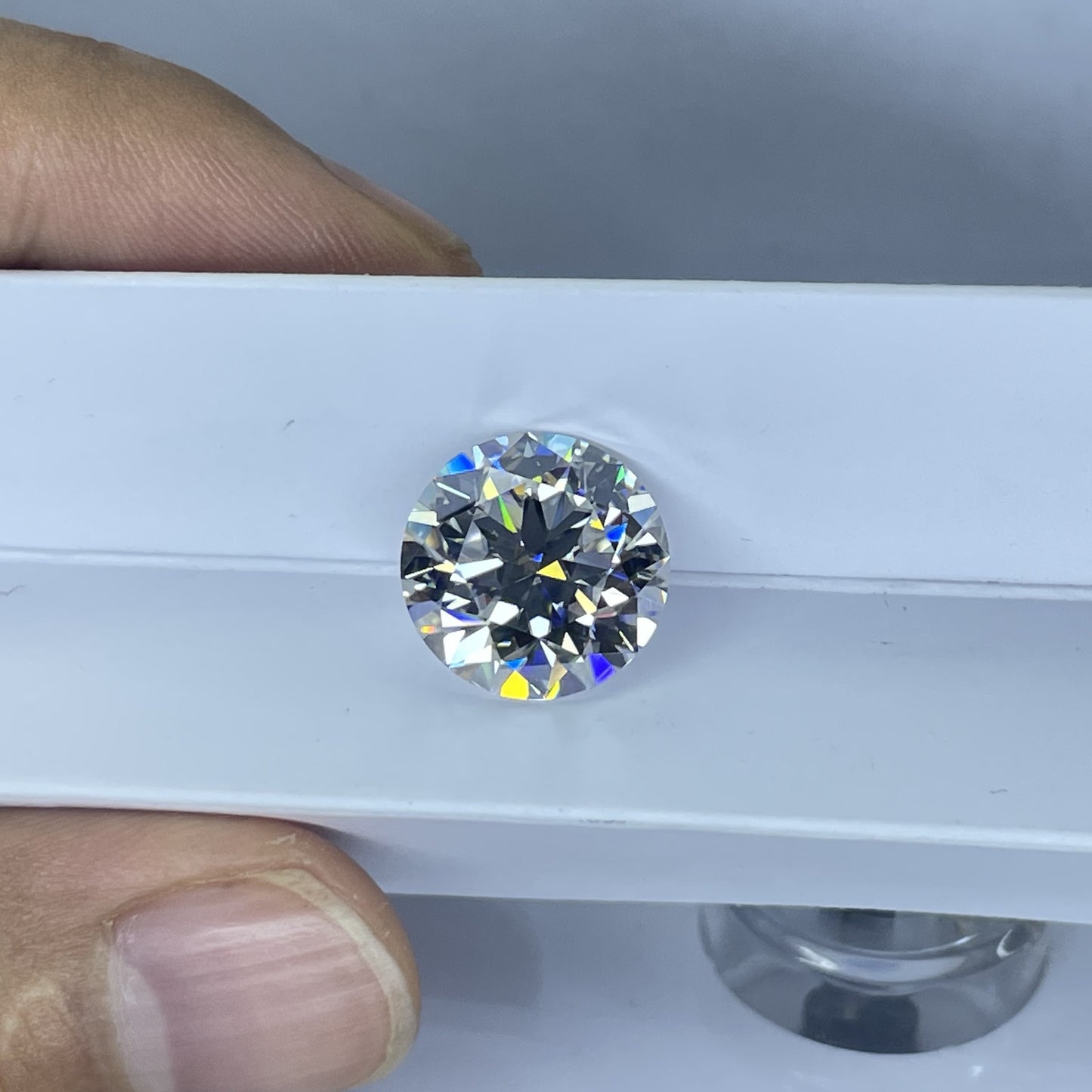 VNK Round Cut Moissanite Loose Stone 8Hearts 8Arrows Cutting D Color VVS1  Wholesale