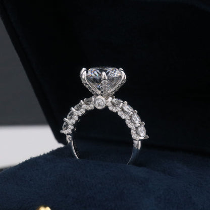 <Royal>Luxury Fireworks Moissanite Ring