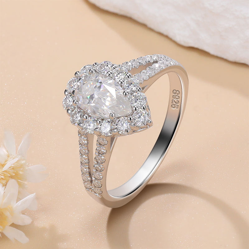 #121 VNK Luxury 1CT Pear Moissanite Ring | Halo & Split Shank with 0.74CT Side Stones
