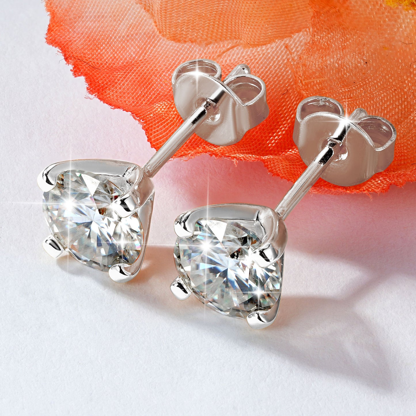 #35 VANNICK Classic Solitaire Round Moissanite Stud Earrings – 925 Sterling Silver