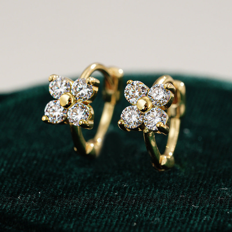 #81 Moissanite Clover Huggie Hoop Earrings – S925 Silver