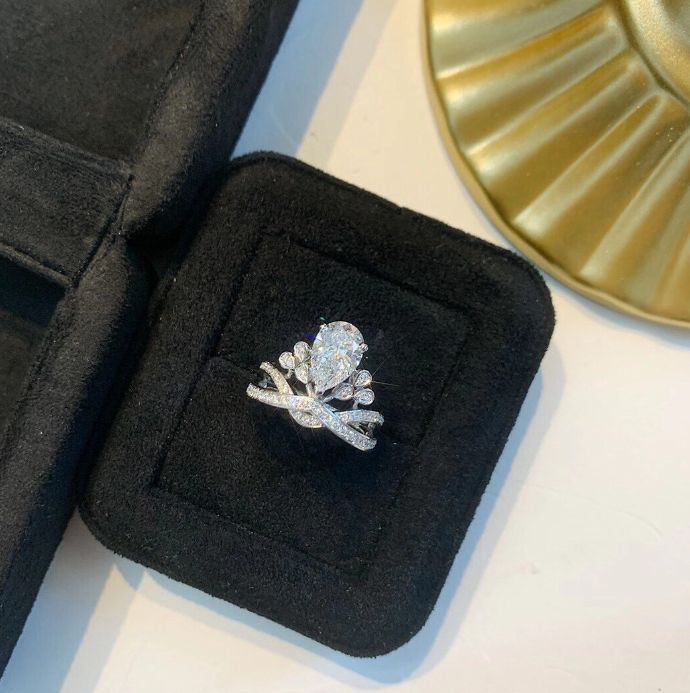 #122 VNK Luxury 2CT Pear Moissanite Tiara Ring | Crown Design 925 Silver Promise Ring