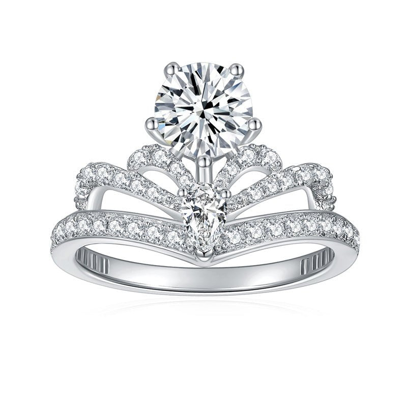 Classic 1ct Round Moissanite Crown Ring - VANNICK