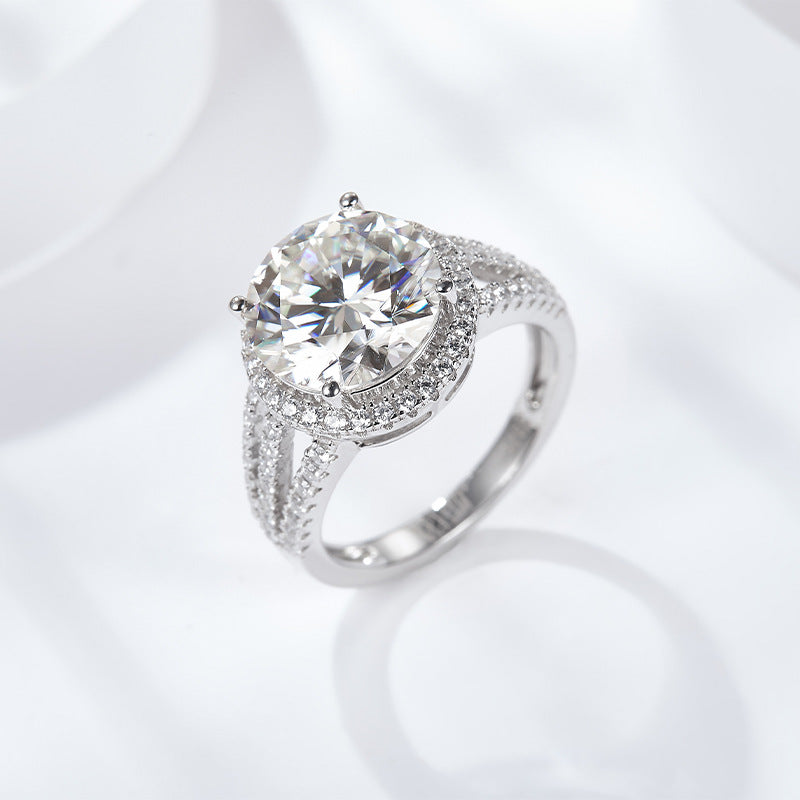 <Calista>Round Halo Moissanite Engagement Ring
