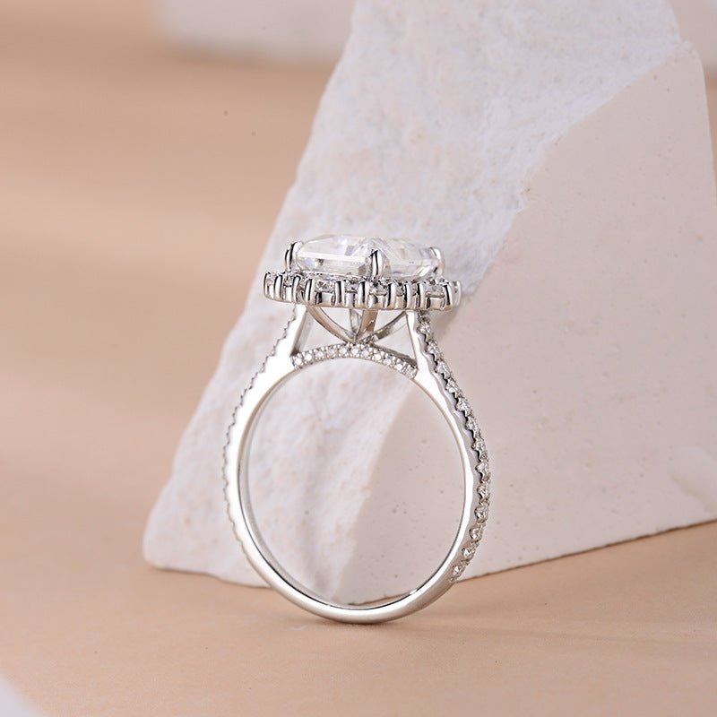 Selina Luxury Radiant Moissanite Ring - VANNICK