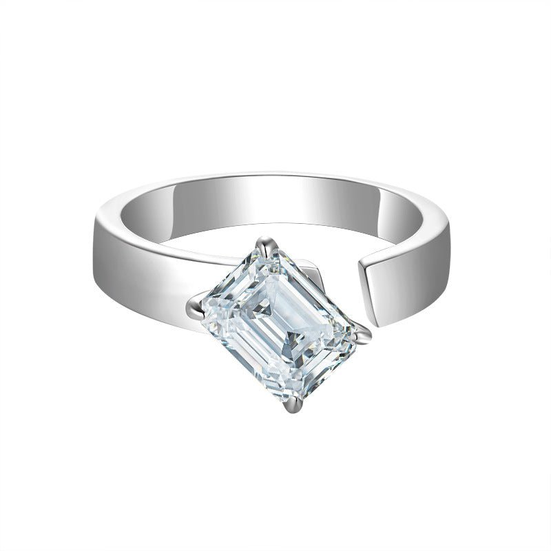 Solitaire Color Emerald Moissanite Ring - VANNICK